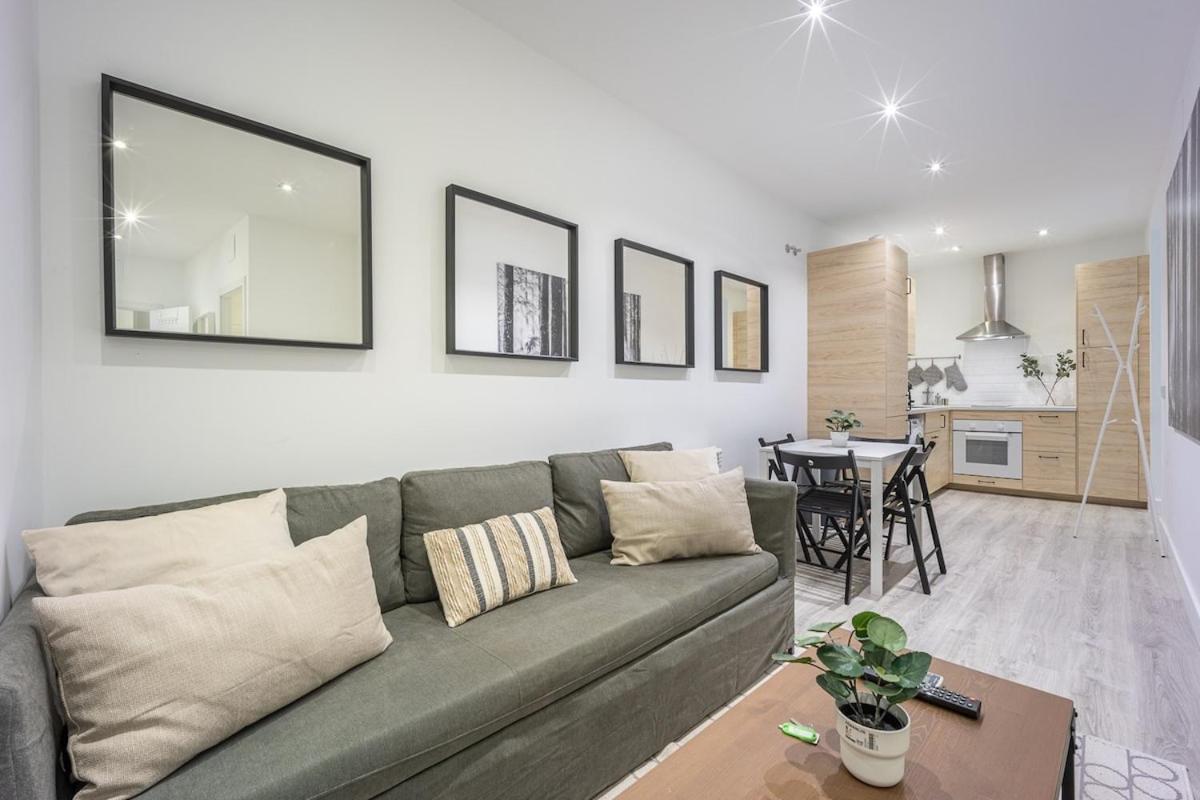 Encantador Apartamento En Atocha Apartment Madrid Bagian luar foto