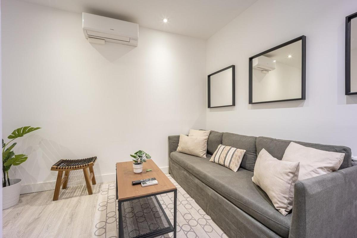 Encantador Apartamento En Atocha Apartment Madrid Bagian luar foto